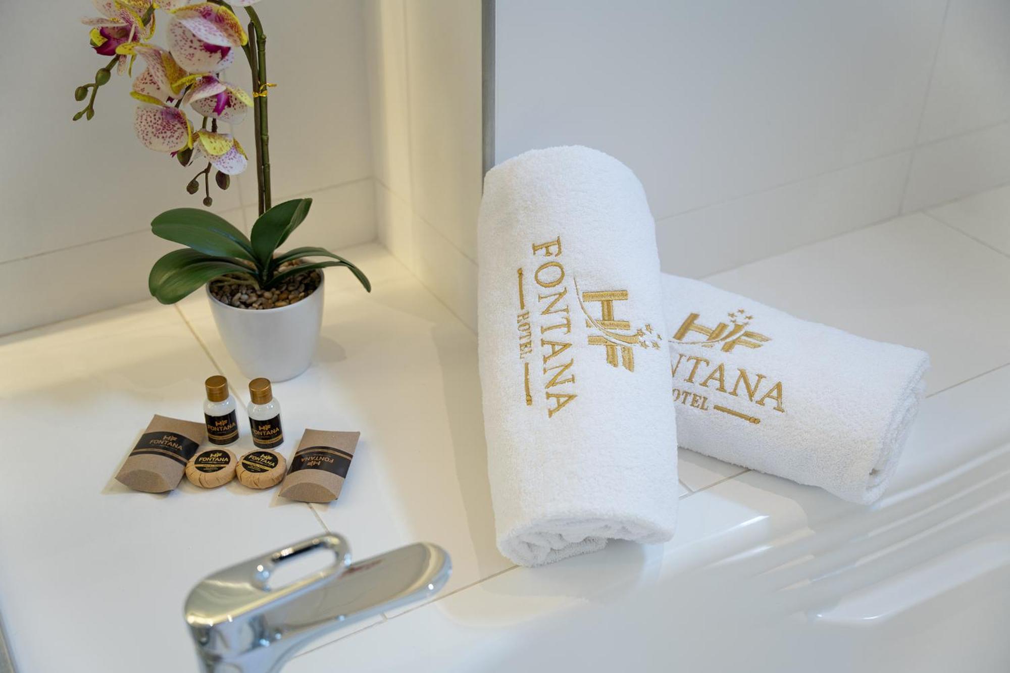 Hotel Fontana Bogota - Corferias المظهر الخارجي الصورة